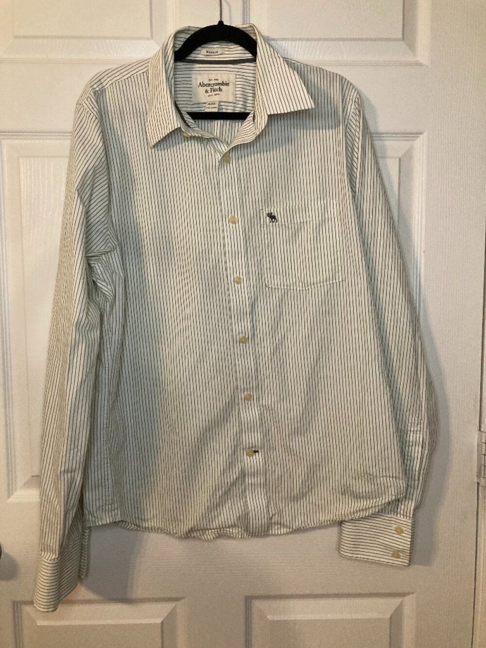 Abercrombie & Fitch Men's White & Green Button Down Muscle Shirt - Size XXL